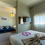Live Hotel
