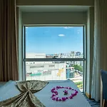 Live Hotel