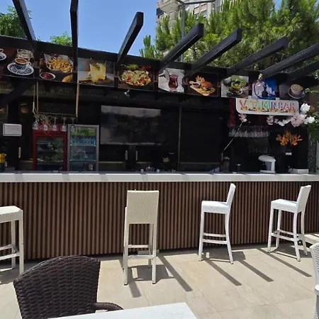 Live מלון