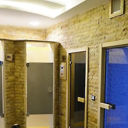 Hotel Live 4*