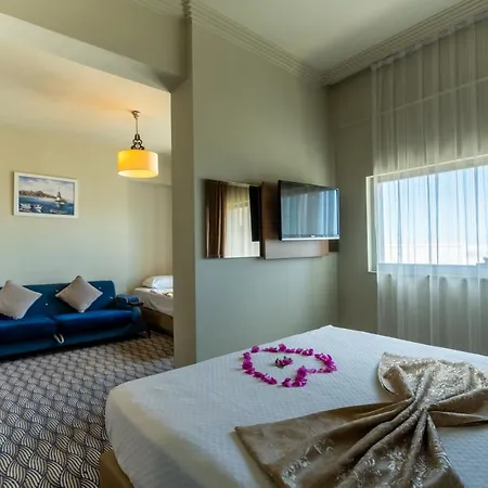 Live Hotel