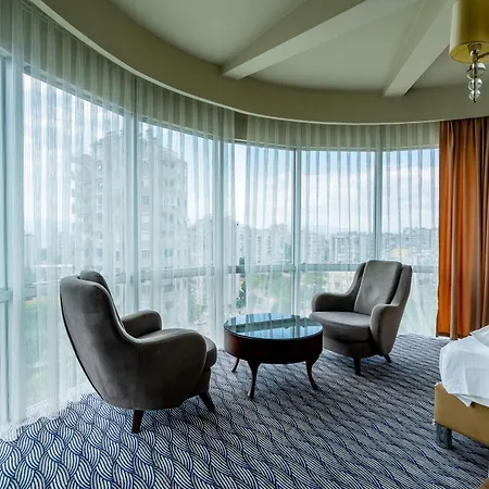 Live Hotel