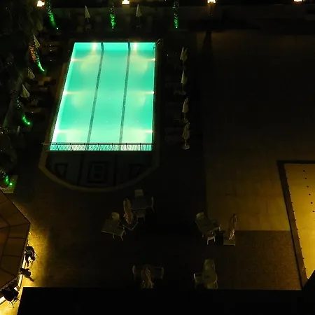 Hotel Live 4*
