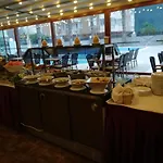 Hotel Live 4*