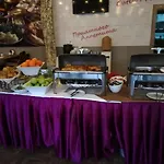 Hotel Live 4*