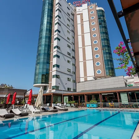 Hotell Live 4*