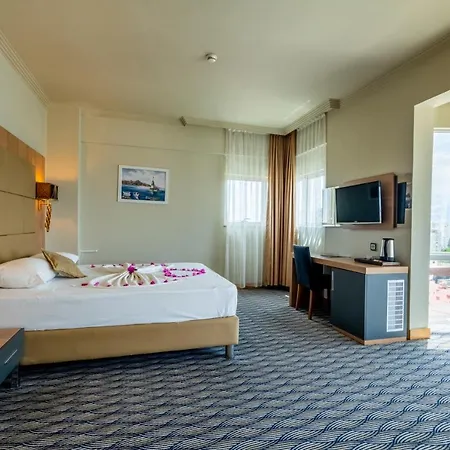 Live 4* Antalya
